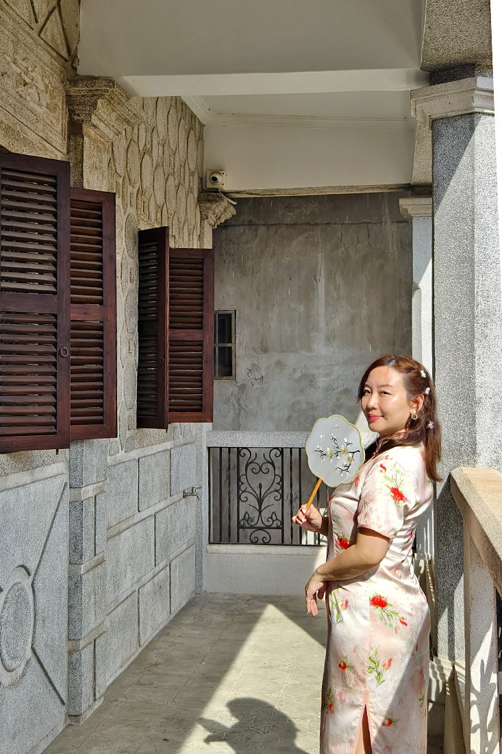 金門旗袍體驗，推薦 「甄洋樓 」百年洋樓內一秒穿越成旗袍美女，還有下午茶咖啡，每個角落都超好拍