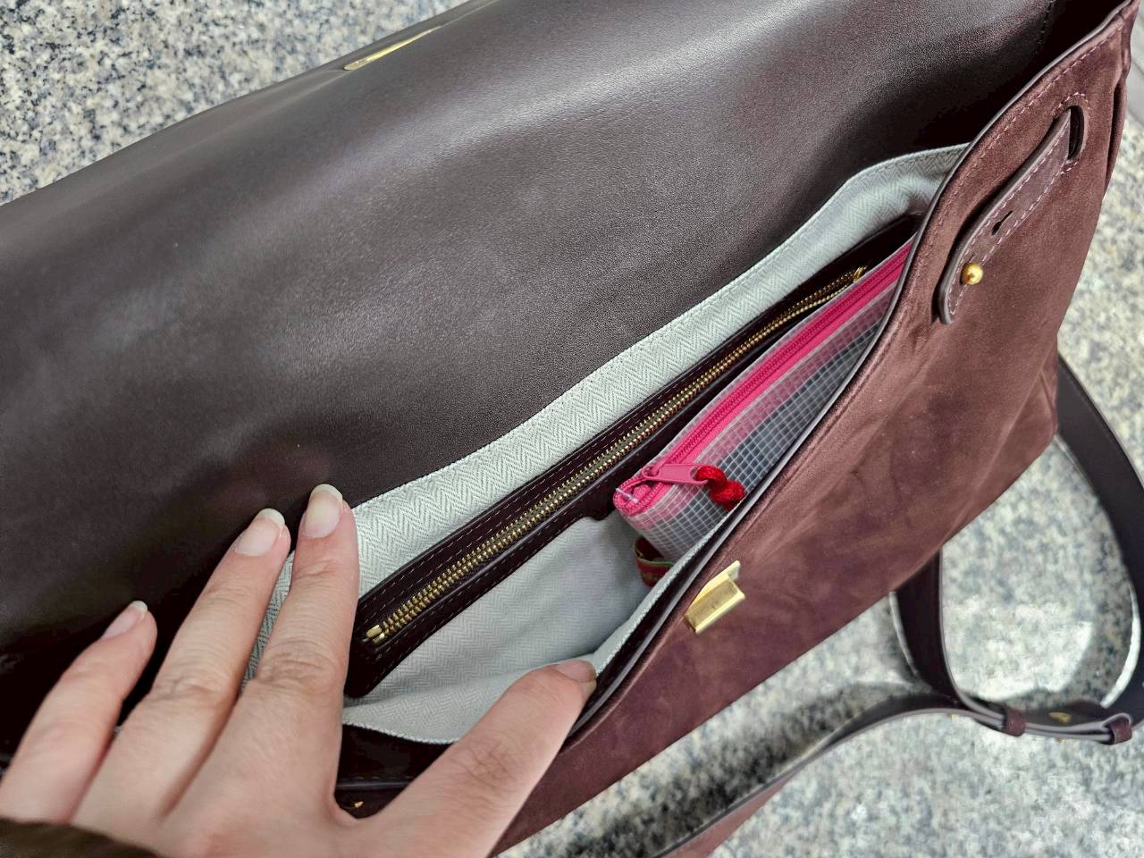 Fabrique評價，與全球精品工坊設計師合作的服飾網站，還可以直寄台灣！