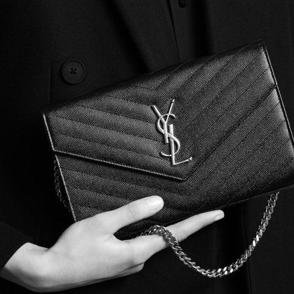 YSL 信封包不到台幣2萬5/ lou lou包不到3萬5 ｜依娃evalife歐美精品折扣