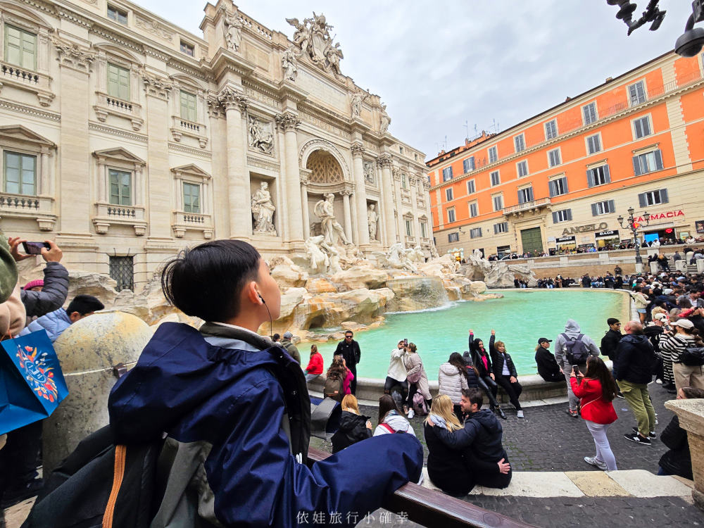 【羅馬許願池】有著丟硬幣許願傳說的特萊維噴泉Fontana di Trevi，2025義大利自由行推薦景點(門票收費與介紹)