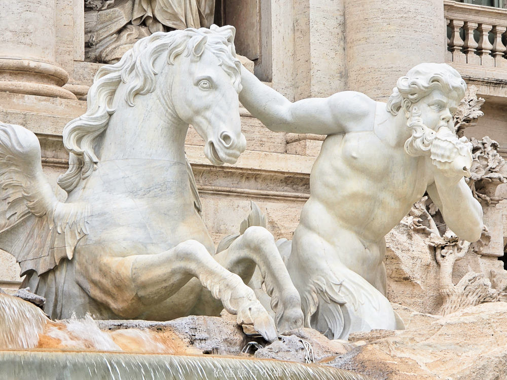 【羅馬許願池】有著丟硬幣許願傳說的特萊維噴泉Fontana di Trevi，2025義大利自由行推薦景點(門票收費與介紹)