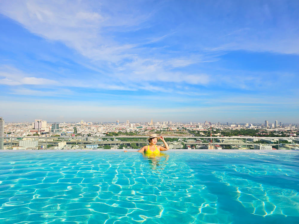 【2024曼谷住宿推薦】Eastin Grand Hotel Phayathai帕亞泰易思廷大酒店五星級飯店，交通方便有機場快線、BTS還有超美無邊際泳池