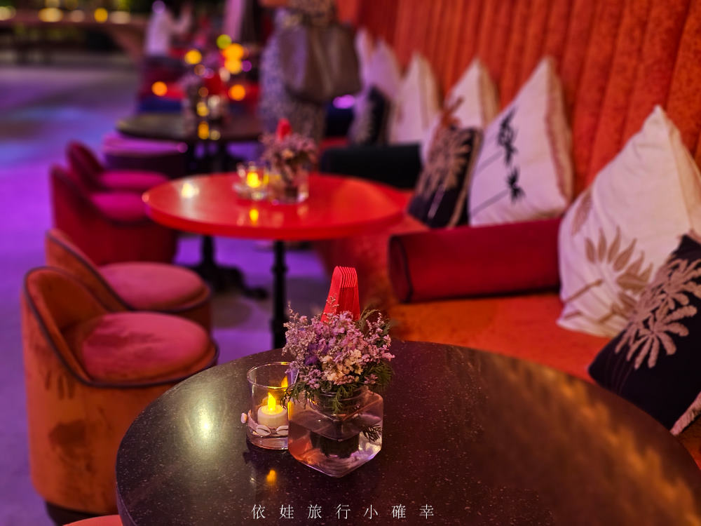 曼谷必去酒吧，TRIBE Sky Beach Club高空海灘酒吧，位於Phrom Phong 站 EmSphere 商場