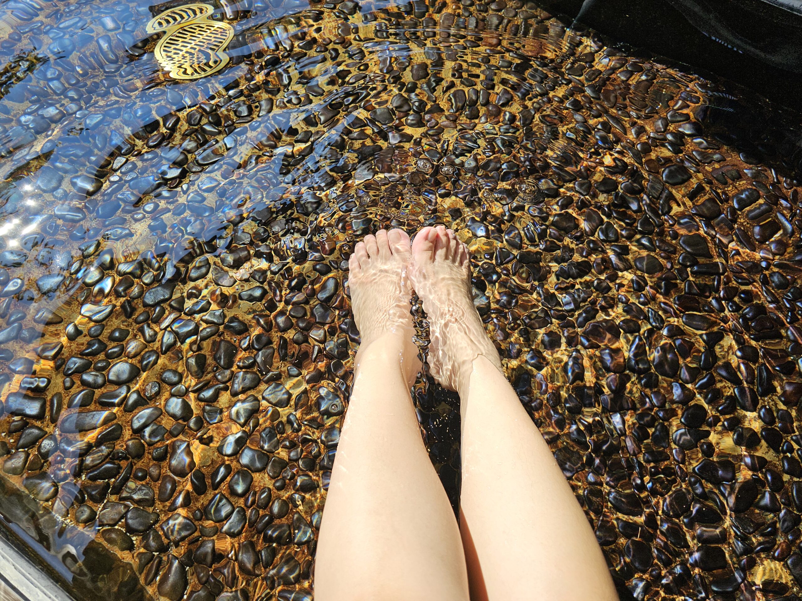 【佐賀嬉野溫泉老街】免費足湯景點推薦！湯宿廣場（Yushuku Hiroba）體驗心得，還有特別的足蒸湯