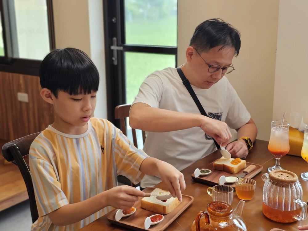 宜蘭DIY果醬課程與伴手禮推薦，青菓邸舍甜品坊英國得獎品牌，適合親子一起做金棗、鳳梨、百香果、磅蛋糕禮盒