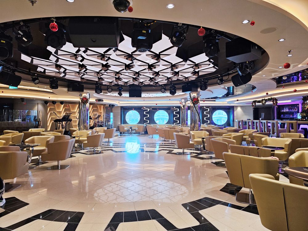 2026 地中海郵輪「榮耀號 (MSC Bellissima)」評價，親子行程推薦獨家樂高樂園、亞歷桑那水上樂園，心得就是太好玩啦～