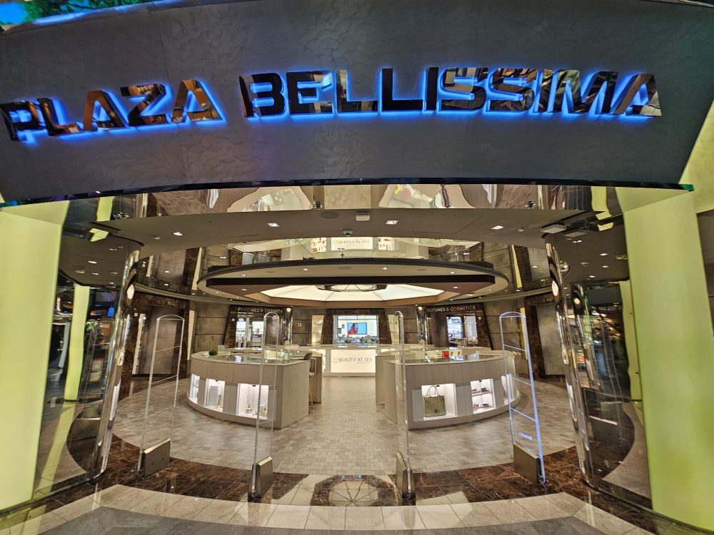 2026 地中海郵輪「榮耀號 (MSC Bellissima)」評價，親子行程推薦獨家樂高樂園、亞歷桑那水上樂園，心得就是太好玩啦～