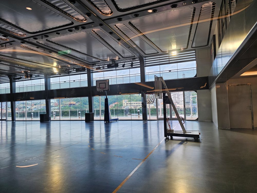 2026 地中海郵輪「榮耀號 (MSC Bellissima)」評價，親子行程推薦獨家樂高樂園、亞歷桑那水上樂園，心得就是太好玩啦～