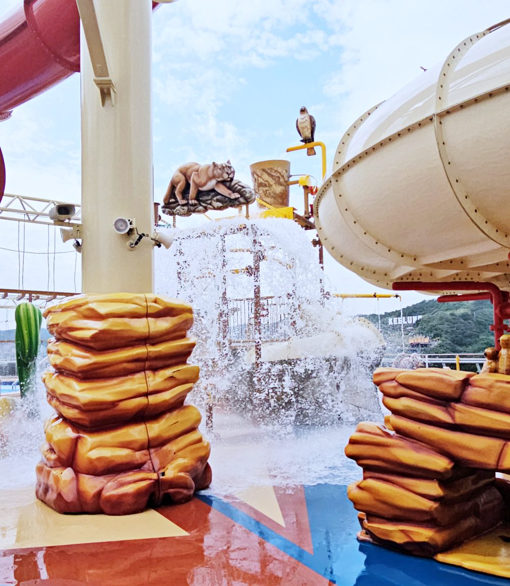 2026 地中海郵輪「榮耀號 (MSC Bellissima)」評價，親子行程推薦獨家樂高樂園、亞歷桑那水上樂園，心得就是太好玩啦～