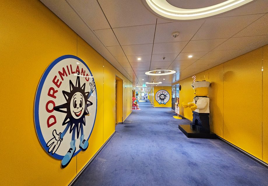 2026 地中海郵輪「榮耀號 (MSC Bellissima)」評價，親子行程推薦獨家樂高樂園、亞歷桑那水上樂園，心得就是太好玩啦～