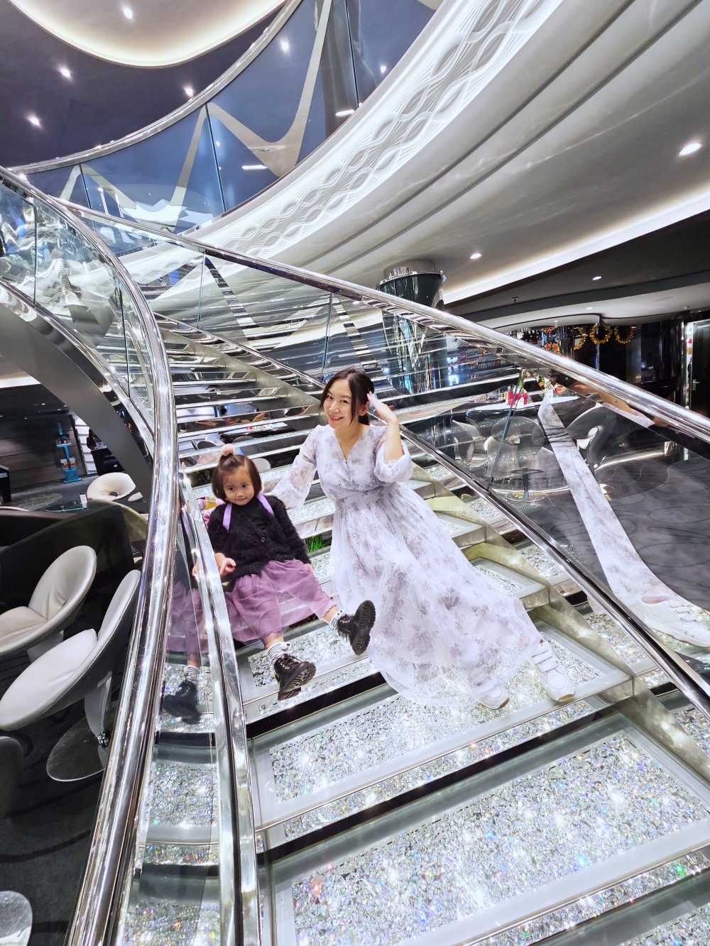 2026 地中海郵輪「榮耀號 (MSC Bellissima)」評價，親子行程推薦獨家樂高樂園、亞歷桑那水上樂園，心得就是太好玩啦～