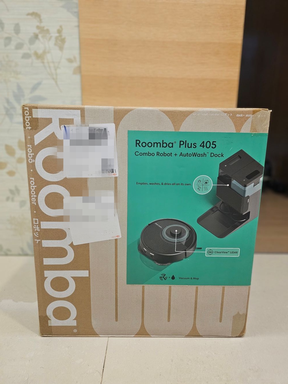 雜物多又有貓怎麼辦？iRobot Roomba Plus 405 Combo 掃拖機器人開箱！娘家養貓後的救星，滿地雜物也不怕