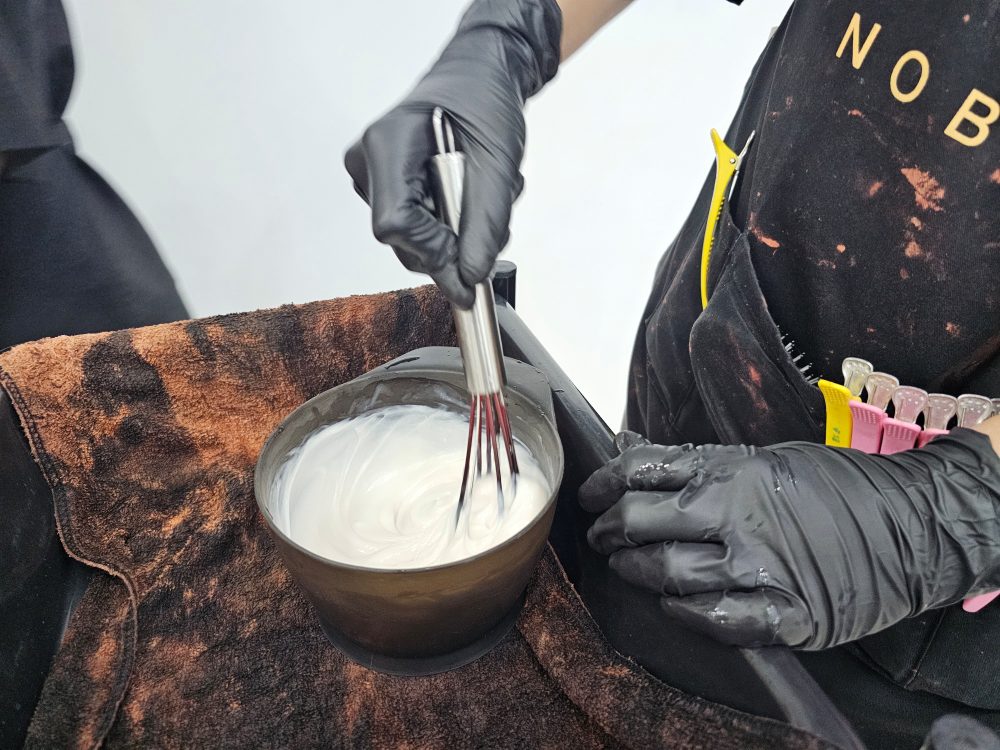 台北接髮推薦NU Hair，昆凌、郭雪芙、一隻阿圓等明星藝人都來短髮變長髮或是讓髮量變多，獲得多國專利技術，多款發明接髮