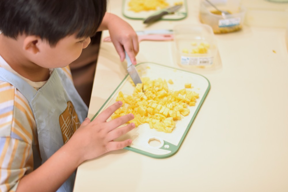 宜蘭DIY果醬課程與伴手禮推薦，青菓邸舍甜品坊英國得獎品牌，適合親子一起做金棗、鳳梨、百香果、磅蛋糕禮盒