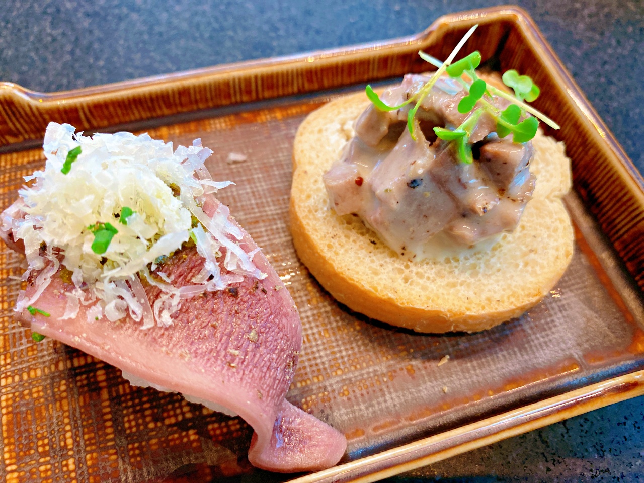 高雄前鎮高級燒肉餐廳推薦，碳佐麻里精品燒肉 高雄時代店，好適合約會慶生