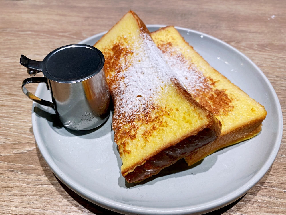 台北市信義區美食推薦 Ｍ one Cafe A11，都市叢林裡的渡假風質感早午餐，咖啡可無限續杯！（內附菜單）