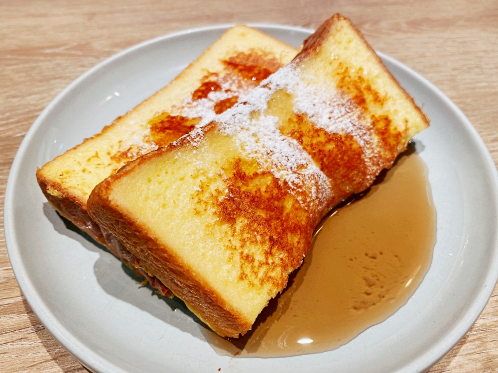 台北市信義區美食推薦 Ｍ one Cafe A11，都市叢林裡的渡假風質感早午餐，咖啡可無限續杯！（內附菜單）