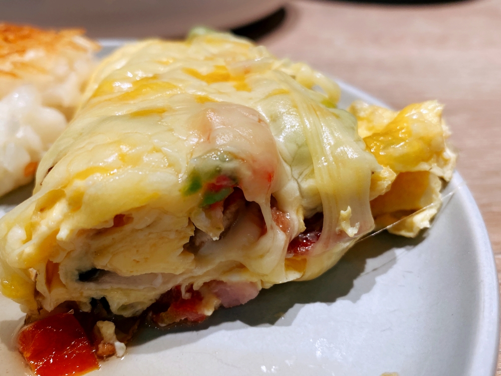 台北市信義區美食推薦 Ｍ one Cafe A11，都市叢林裡的渡假風質感早午餐，咖啡可無限續杯！（內附菜單）