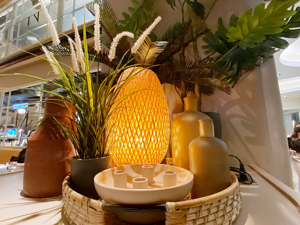 台北市信義區美食推薦 Ｍ one Cafe A11，都市叢林裡的渡假風質感早午餐，咖啡可無限續杯！（內附菜單）