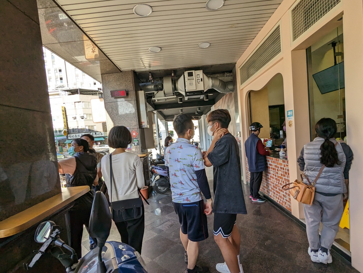 高雄鹽埕美食推薦，大ㄎㄡ胖炭烤三明治，傳統經典台式好滋味