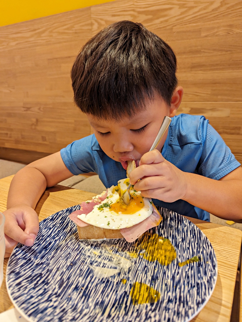 東京淺草必吃美食｜Pelican Cafe鵜鶘咖啡館，80年老店一口咬下昭和老店的溫柔烤吐司
