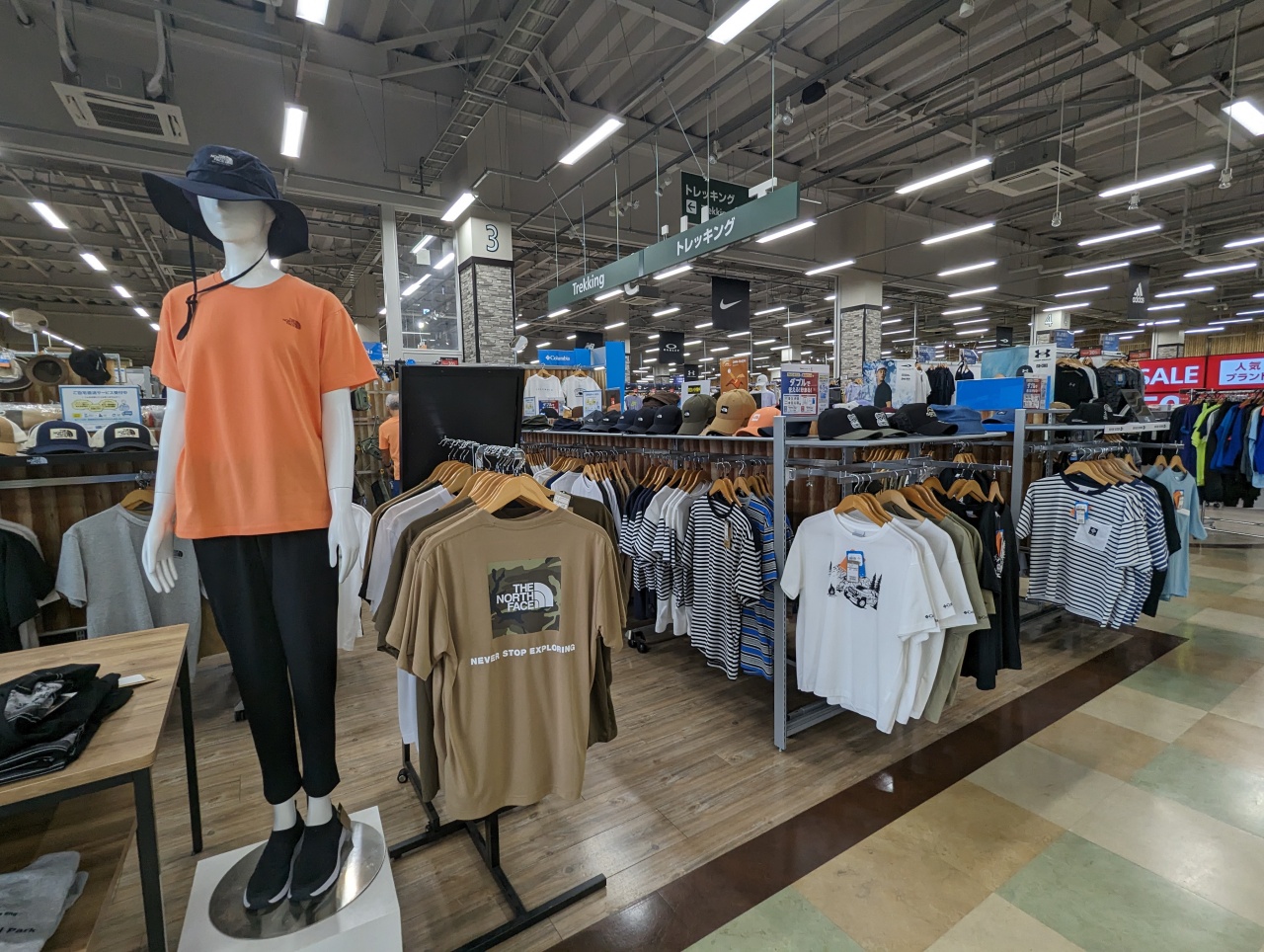 河口湖購物超市｜Forest Mall、SPORTS DEPO戶外用品、 MaxValu超市買和牛，補給好去處