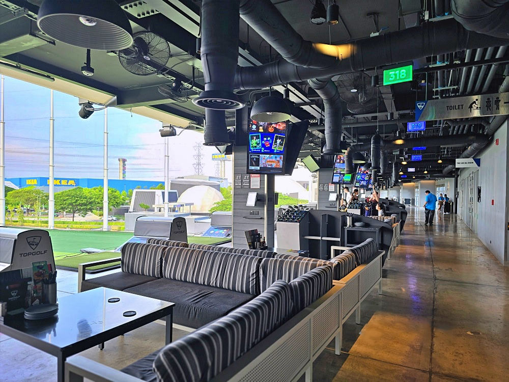 TOPGOLF Megacity Bangkok，泰國曼谷最好玩的高爾夫球練習場歐美旅客最愛來，還有餐廳酒吧可以慶生嗨翻天