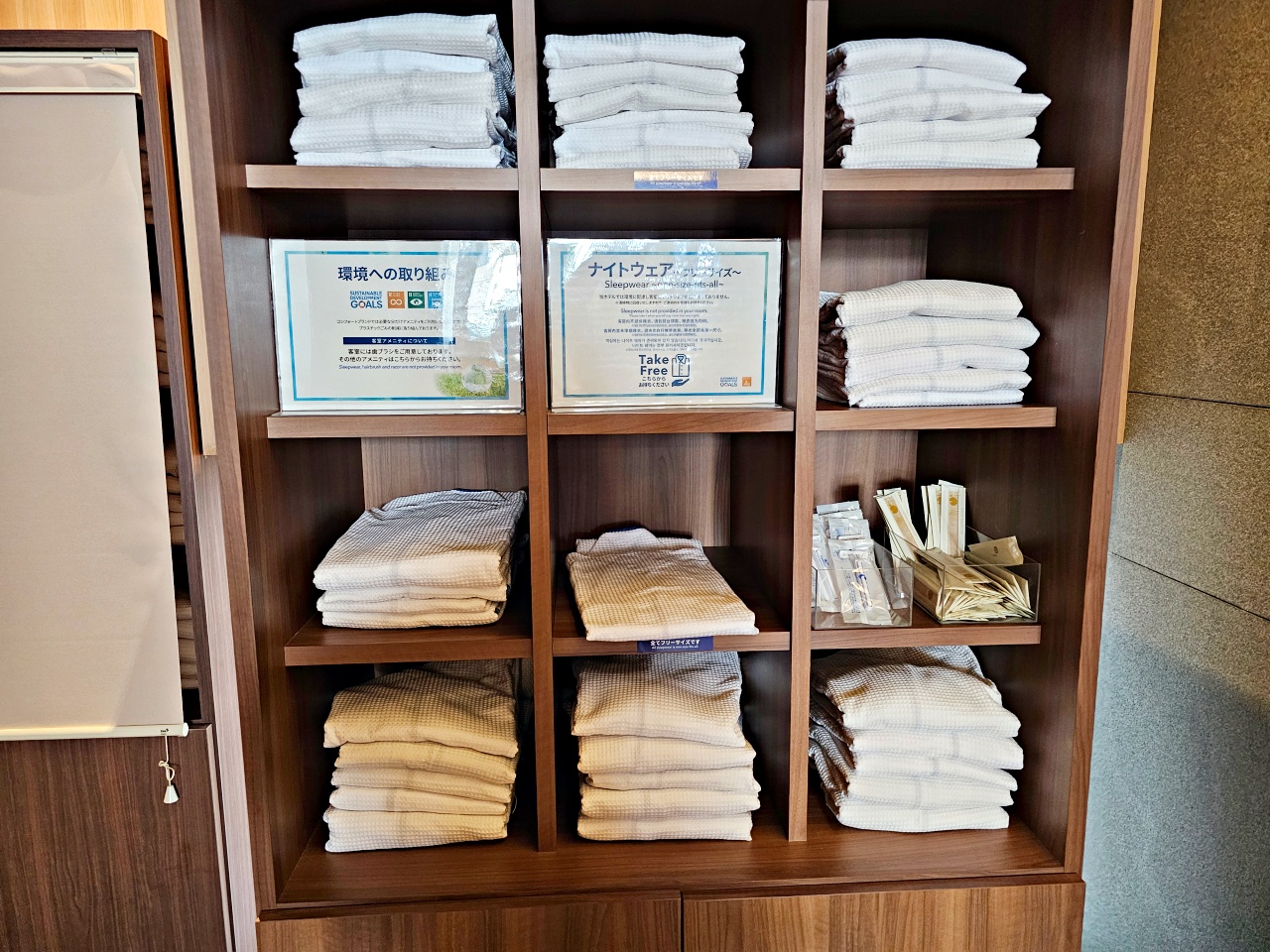 福岡親子住宿推薦，福岡天神凱富飯店Comfort Inn Fukuoka Tenjin，12歲以下小孩免費入住，離超商百貨公司都很近