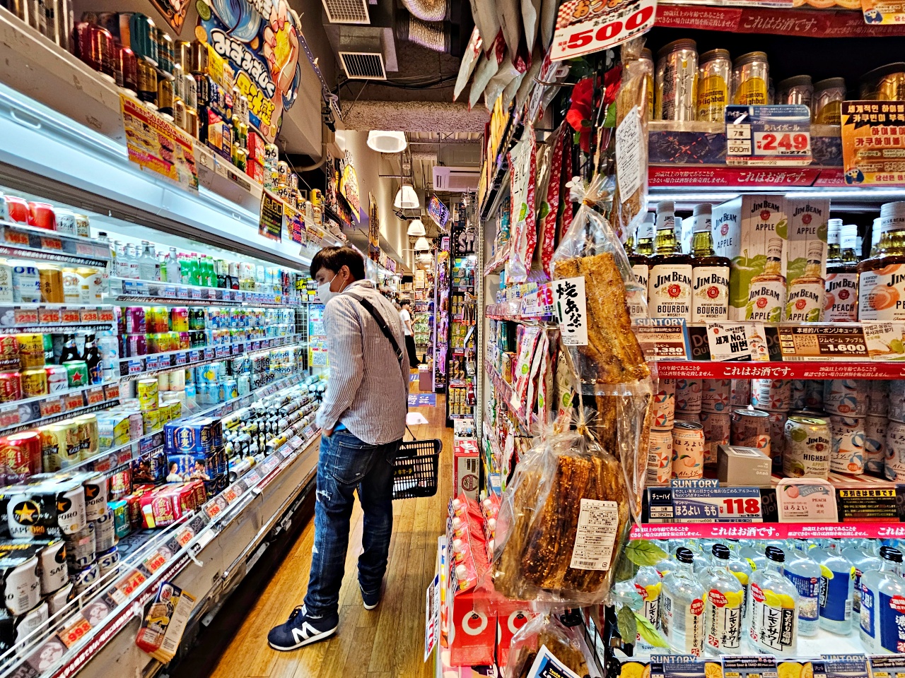 九州福岡唐吉軻德天神店必買，折價券趕緊下載！24小時狂逛6層樓，rimowa行李箱也買得到！