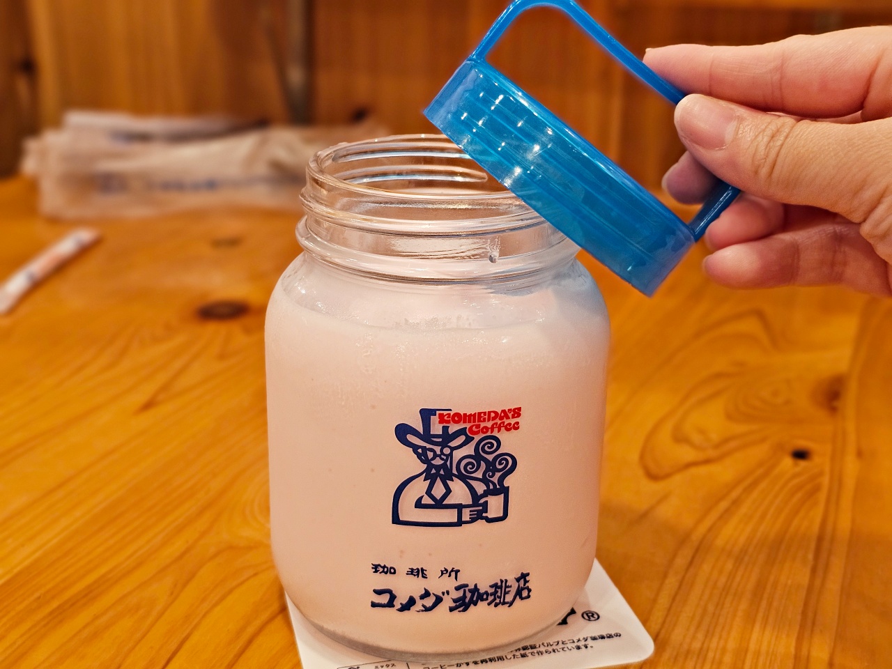 福岡早餐推薦客美多咖啡天神南店Komeda’s Coffee，點咖啡送吐司超級划算耶!