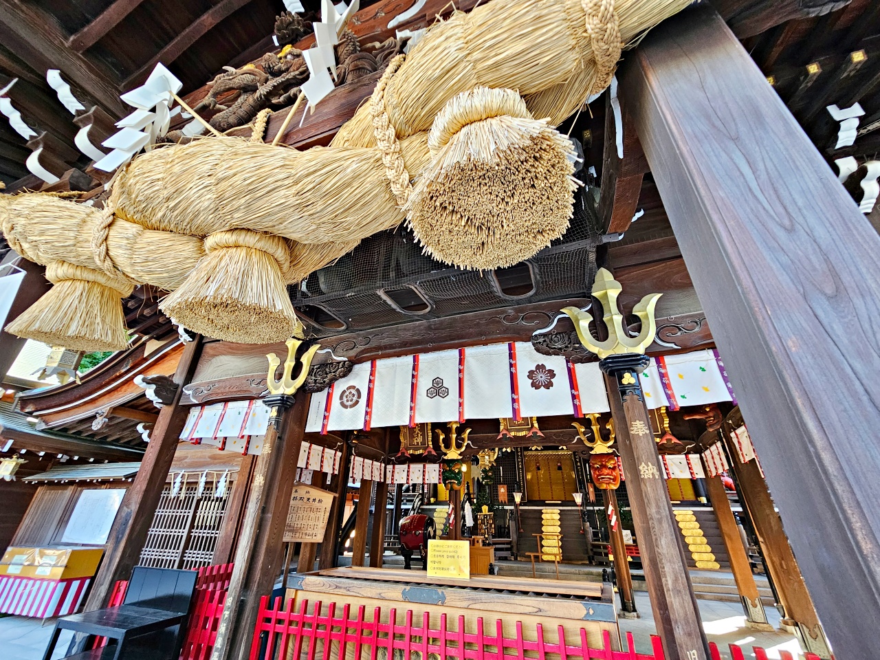 【福岡免費景點】櫛田神社欣賞千年銀杏、靈驗臥牛、博多祇園山笠、喝起來鹹鹹的仙鶴手水舍