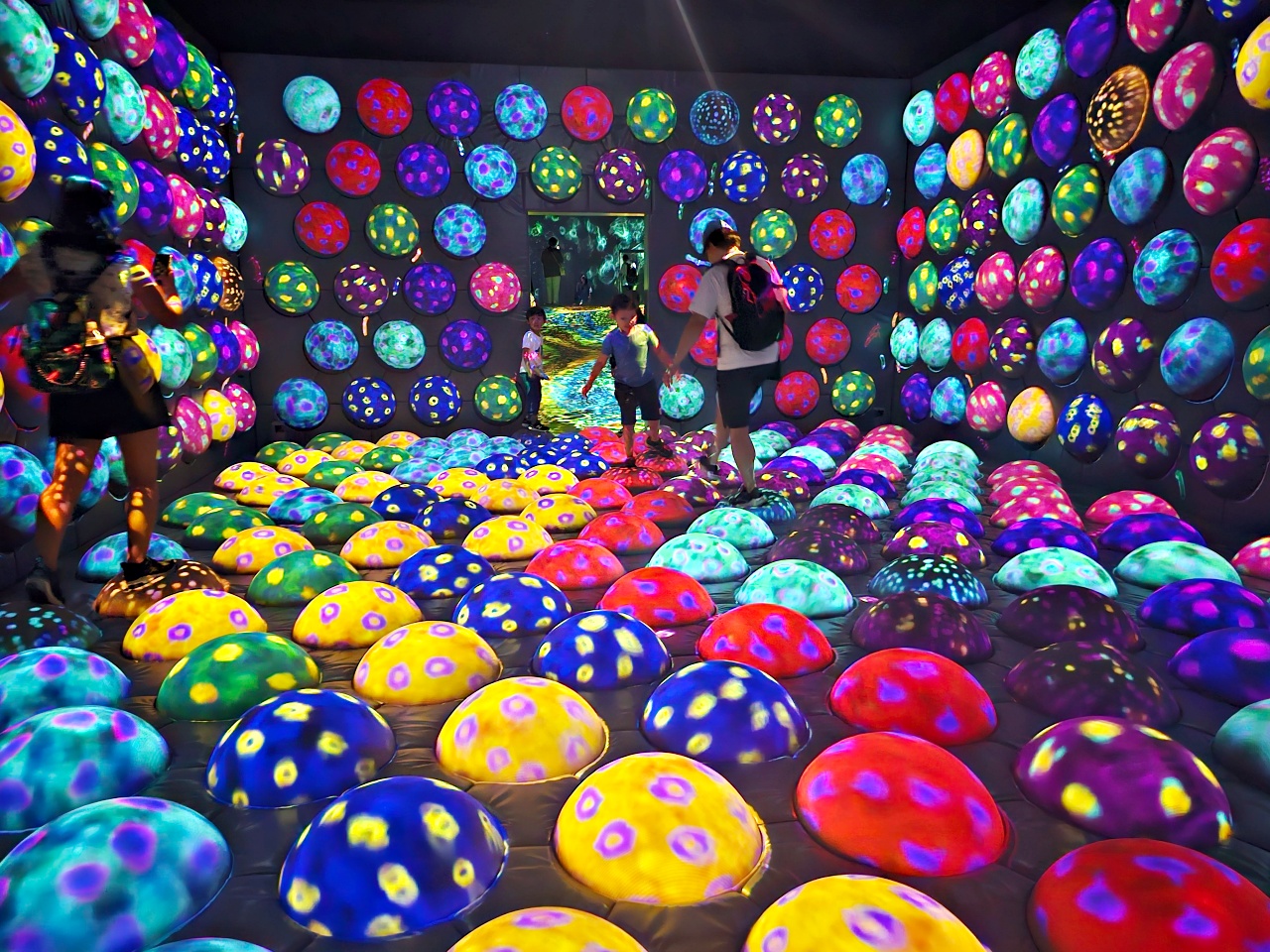 福岡teamlab魔幻森林主題打卡好拍又好玩！交通、門票、參觀動線、停留時間、附近景點