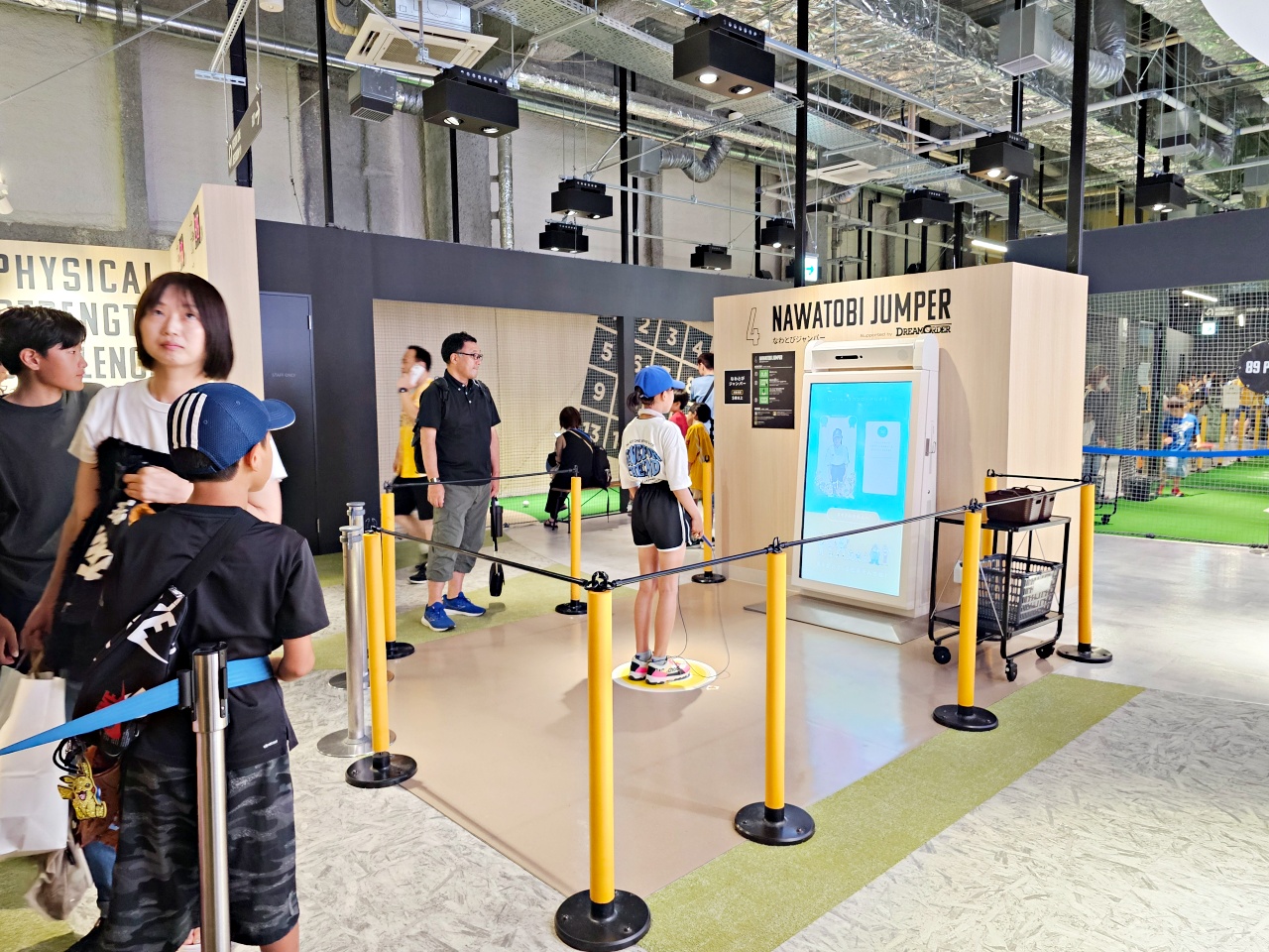 福岡親子景點推薦，BOSS E・ZO FUKUOKA 吃暖暮拉麵、逛王貞治棒球特展、 teamLab、三麗鷗樂園與絕景三兄弟-高空挑戰