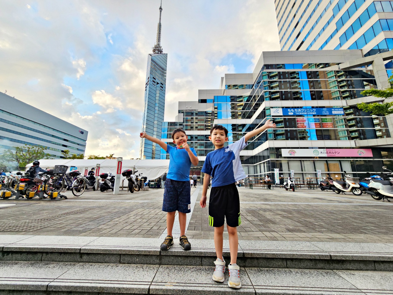 福岡景點推薦，福岡塔登上日本最高的海濱塔，門票優惠、交通、週邊景點推薦