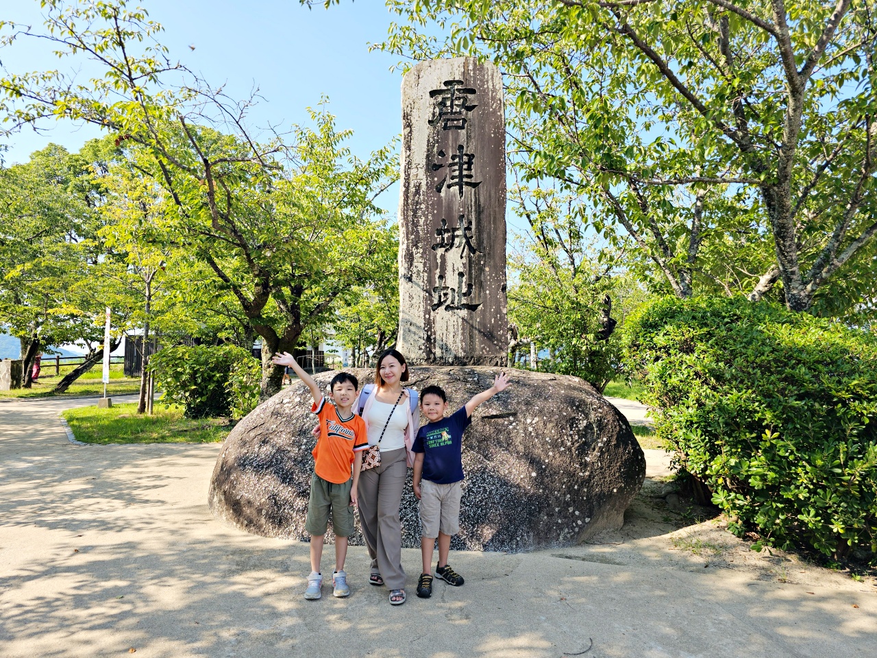 九州佐賀景點推薦｜搭電梯登上百年唐津城，日本100名城，交通資訊、票價、參觀心得、附近景點與美食