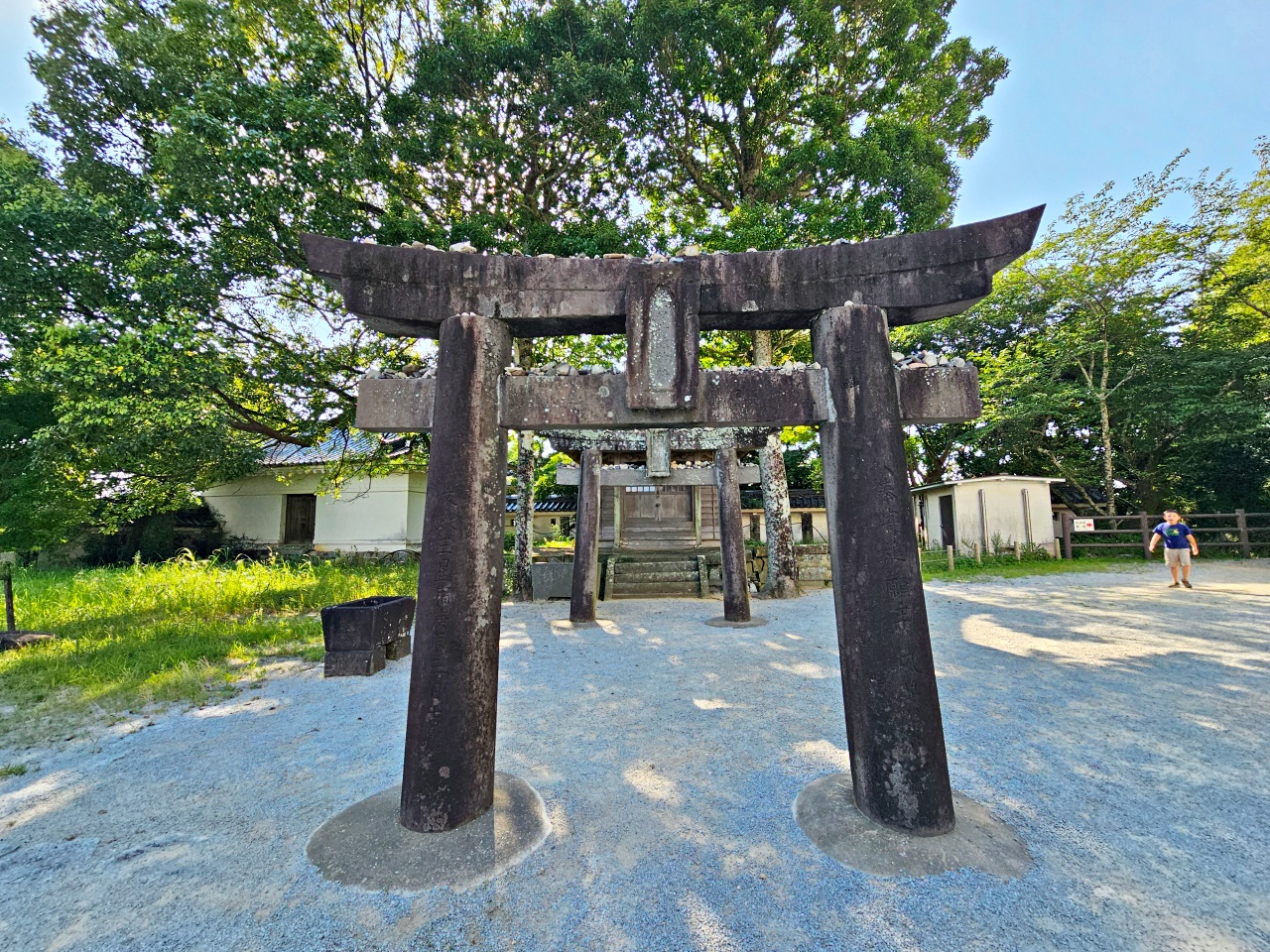 九州佐賀景點推薦｜搭電梯登上百年唐津城，日本100名城，交通資訊、票價、參觀心得、附近景點與美食