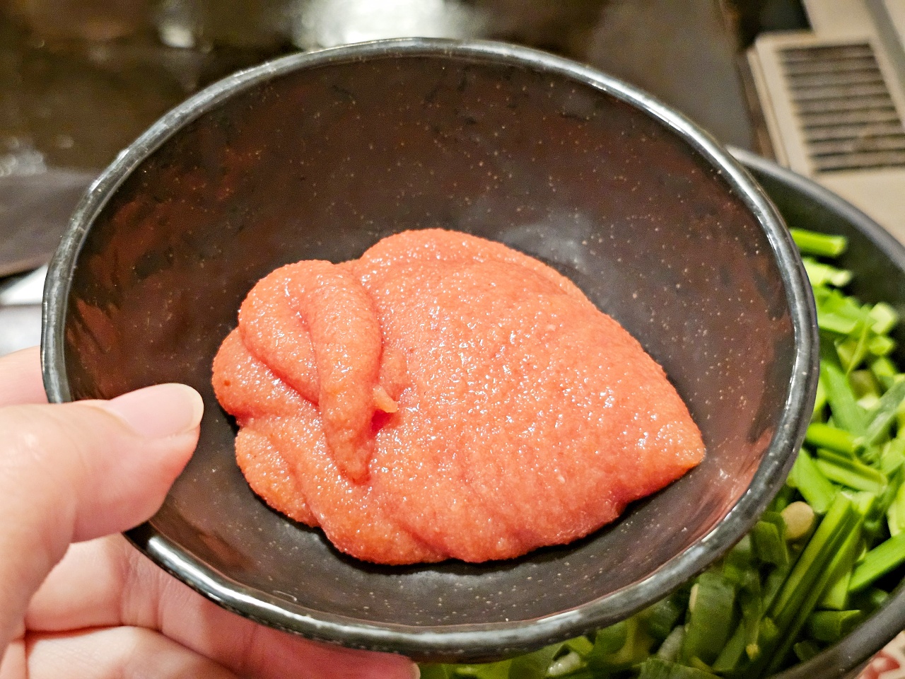 佐賀唐津美食推薦大阪燒，來吃連鎖品牌丼丼亭どんどん亭唐津店 ， 享受和孩子一起動手煎的樂趣