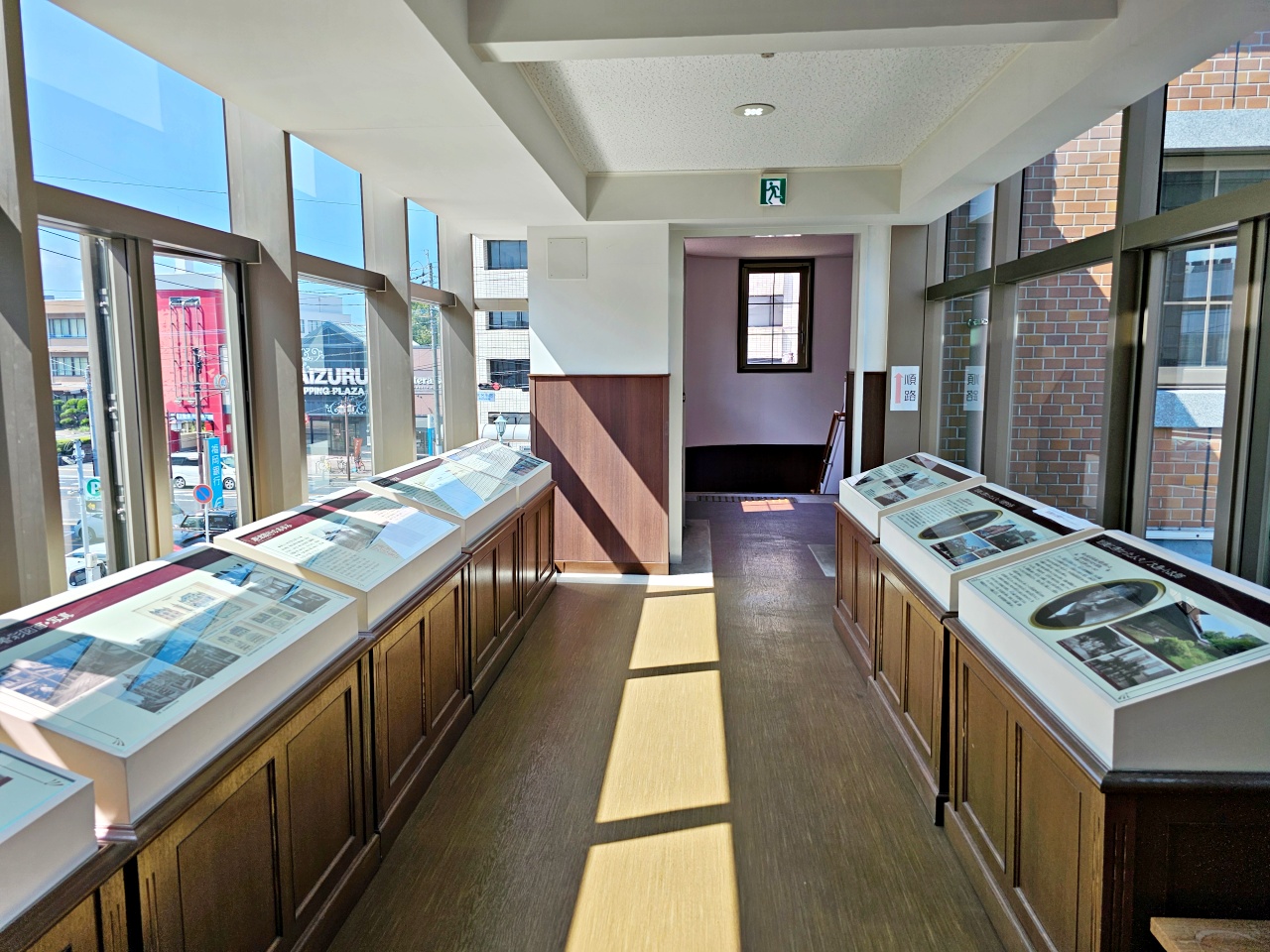 【佐賀唐津免費景點】舊唐津銀行(辰野金吾記念館)很值得去!居然有一億日圓可以搬,超棒的親子體驗 【佐賀唐津免費景點】舊唐津銀行(辰野金吾記念館)很值得去!居然有一億日圓可以搬,超棒的親子體驗