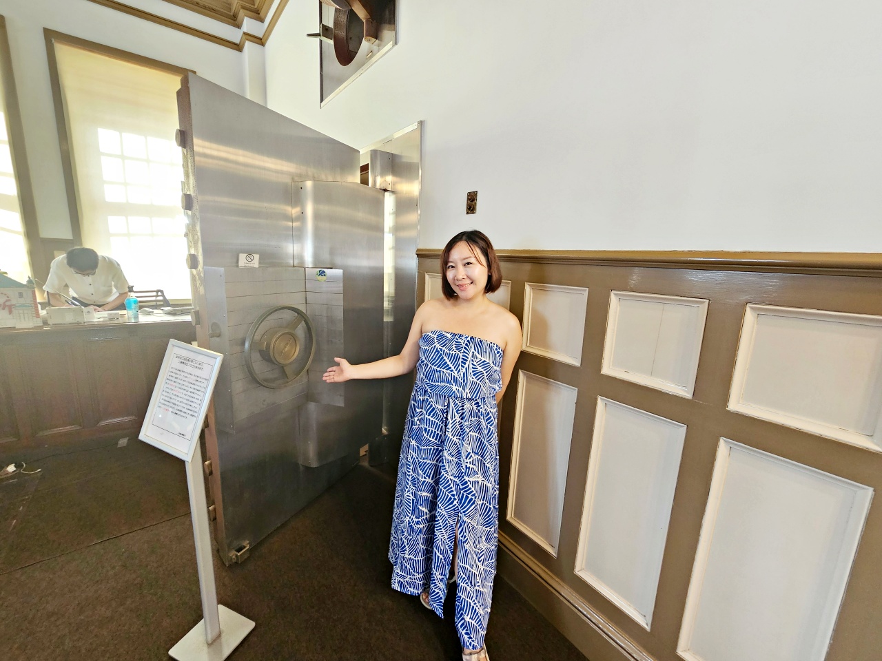 【佐賀唐津免費景點】舊唐津銀行（辰野金吾記念館）很值得去！居然有一億日圓可以搬，超棒的親子體驗