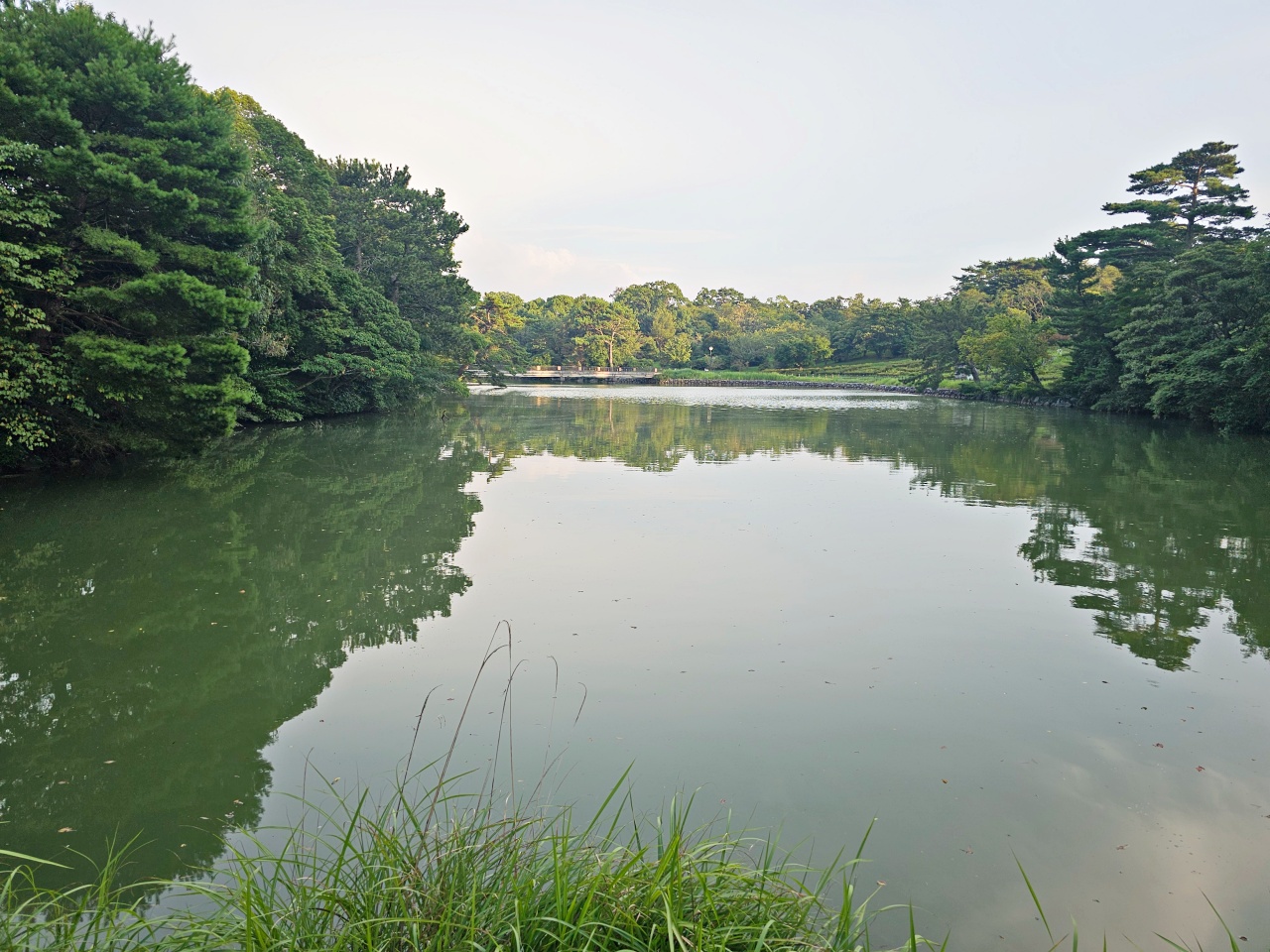 佐賀唐津免費景點推薦，鏡山展望台欣賞唐津城、虹之松原，夕陽時刻來更浪漫，日本三大悲戀之一「松浦佐用姬」的傳說地