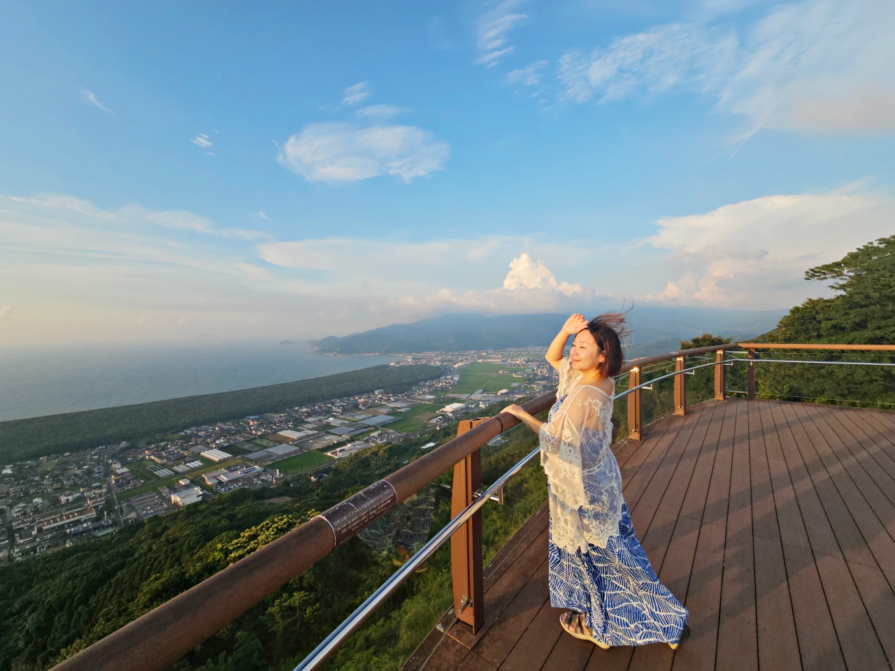 佐賀唐津免費景點推薦，鏡山展望台欣賞唐津城、虹之松原，夕陽時刻來更浪漫，日本三大悲戀之一「松浦佐用姬」的傳說地