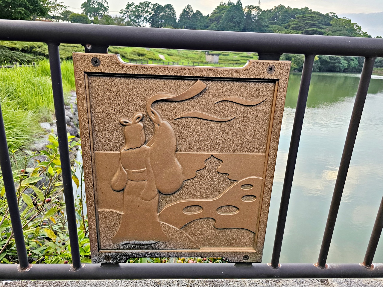 佐賀唐津免費景點推薦，鏡山展望台欣賞唐津城、虹之松原，夕陽時刻來更浪漫，日本三大悲戀之一「松浦佐用姬」的傳說地