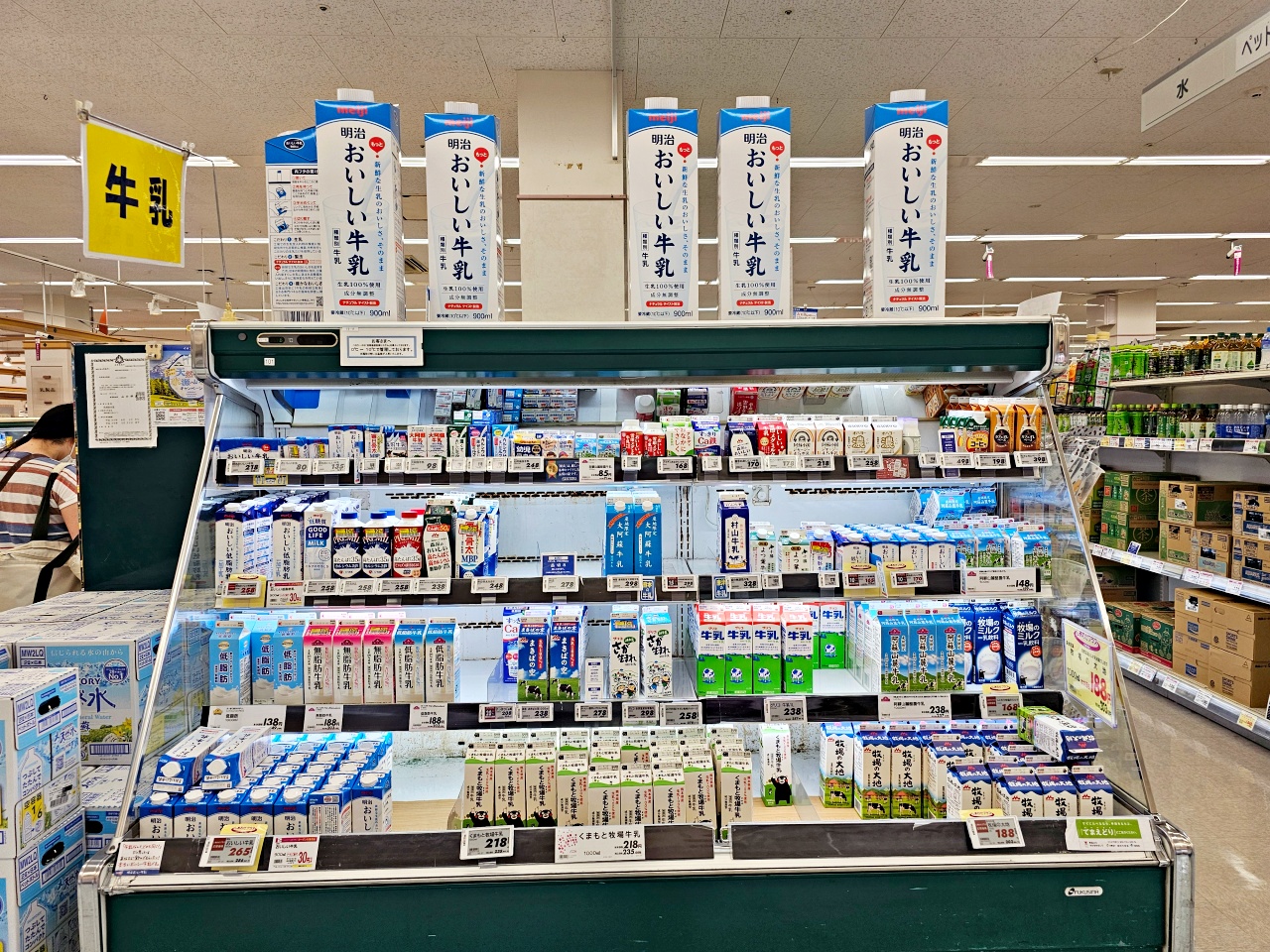 唐津購物推薦AEON永旺購物中心，買佐賀和牛、搶便當、買水蜜桃麝香葡萄草莓等水果等地方媽媽最愛行程