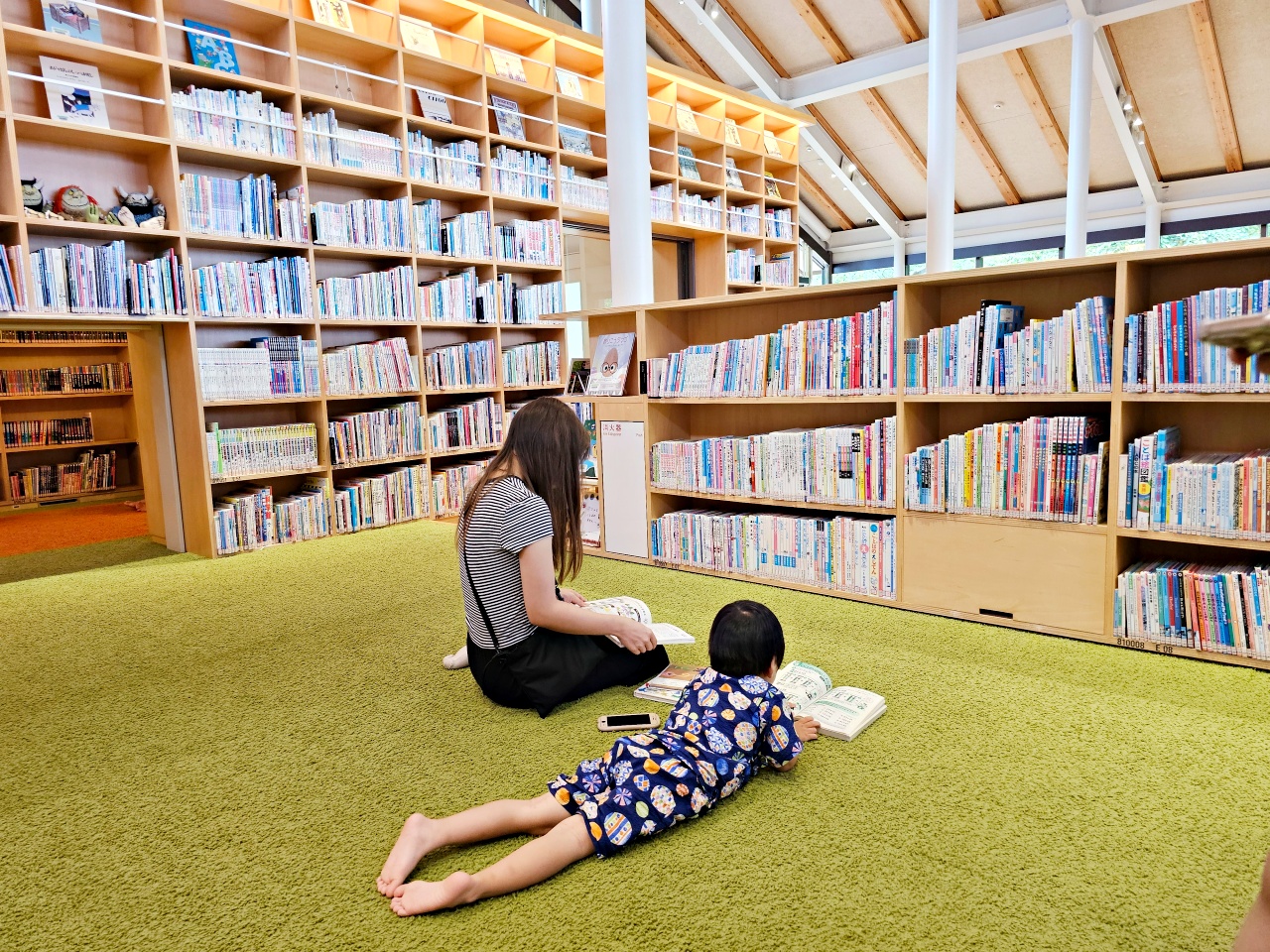 佐賀武雄圖書館親子一日遊，被譽為「日本最美的圖書館」之一,超美TSUTAYA 蔦屋書店、兒童圖書館、星巴克、Honey Coffee，親子旅行也能好文青！