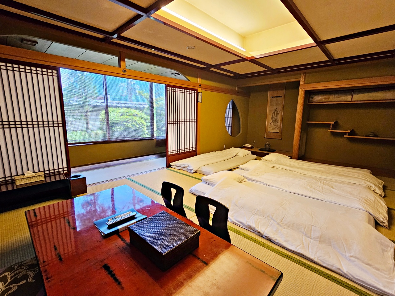 【武雄溫泉住宿推薦】京都屋,百年溫泉飯店享受1300年的溫泉,還有大正浪漫主題房,一樓大廳一秒回到復古年代 【武雄溫泉住宿推薦】京都屋,百年溫泉飯店享受1300年的溫泉,還有大正浪漫主題房,一樓大廳一秒回到復古年代