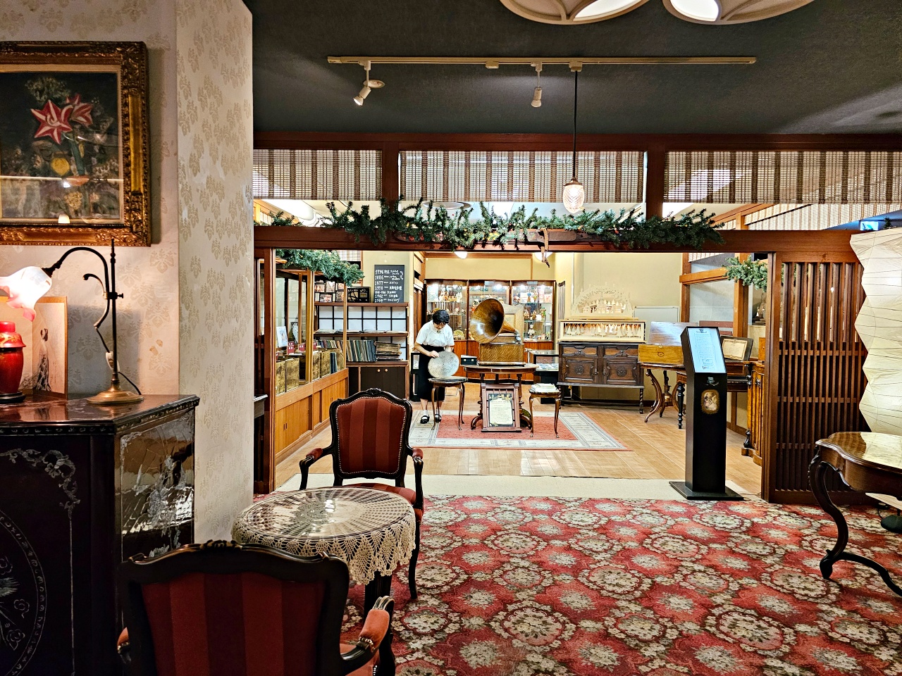 【武雄溫泉住宿推薦】京都屋,百年溫泉飯店享受1300年的溫泉,還有大正浪漫主題房,一樓大廳一秒回到復古年代 【武雄溫泉住宿推薦】京都屋,百年溫泉飯店享受1300年的溫泉,還有大正浪漫主題房,一樓大廳一秒回到復古年代