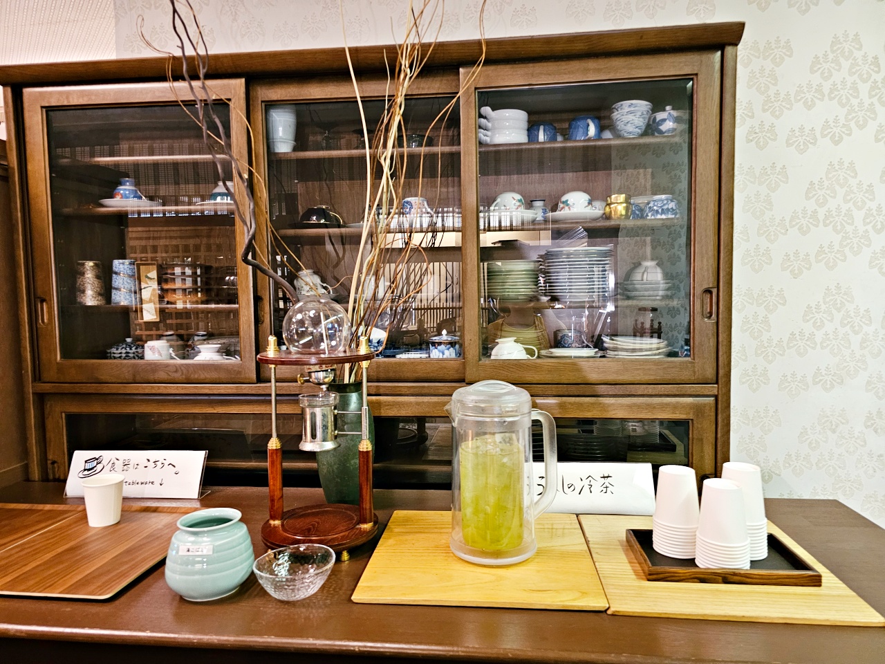 【武雄溫泉住宿推薦】京都屋,百年溫泉飯店享受1300年的溫泉,還有大正浪漫主題房,一樓大廳一秒回到復古年代 【武雄溫泉住宿推薦】京都屋,百年溫泉飯店享受1300年的溫泉,還有大正浪漫主題房,一樓大廳一秒回到復古年代