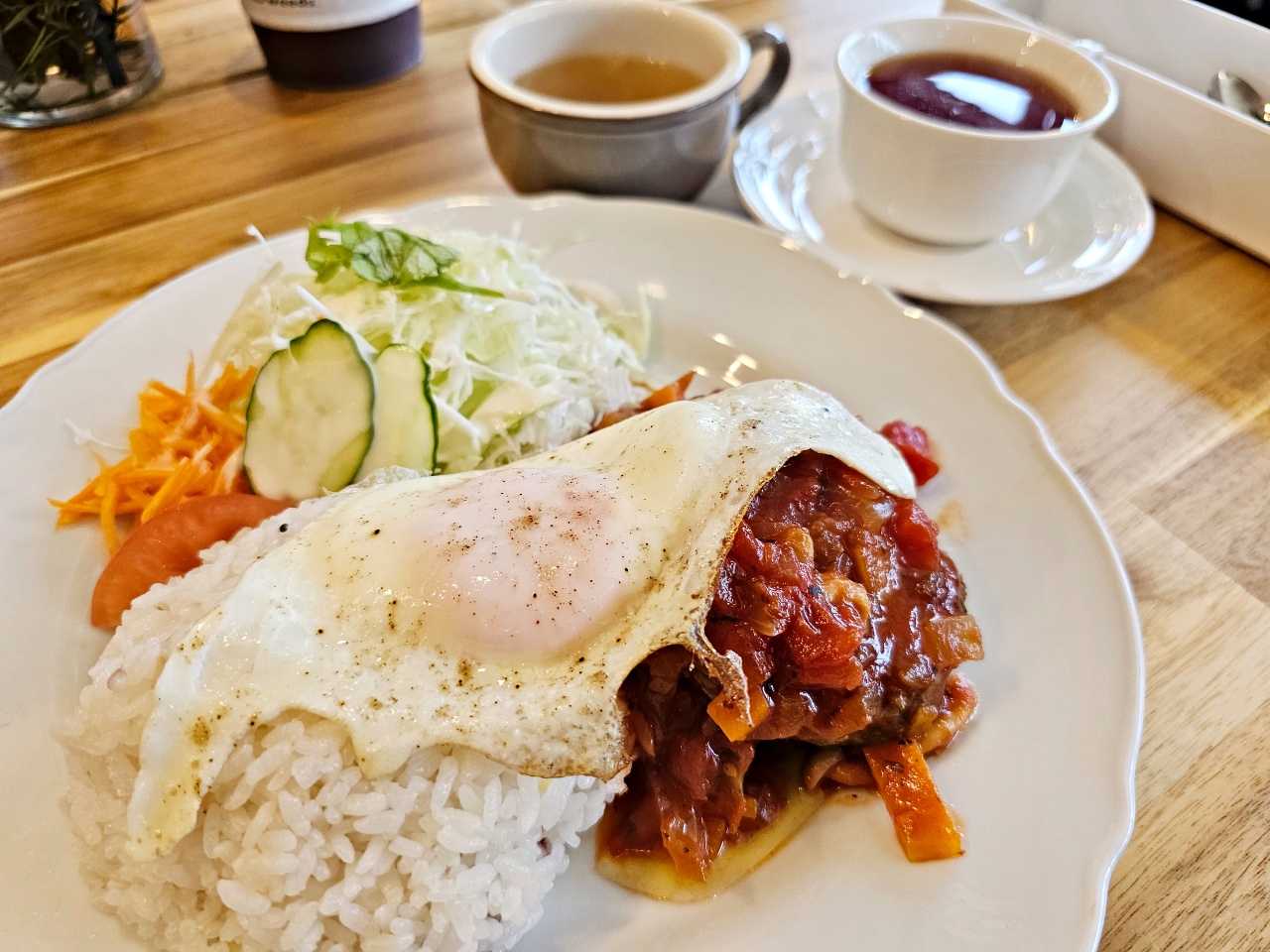 長崎餐廳推薦 Café たからや (takaraya) 紅茶專賣店就在平和公園旁,種類超過50款茶,美味推薦手作漢堡餐 長崎餐廳推薦 Café たからや (takaraya) 紅茶專賣店就在平和公園旁,種類超過50款茶,美味推薦手作漢堡餐