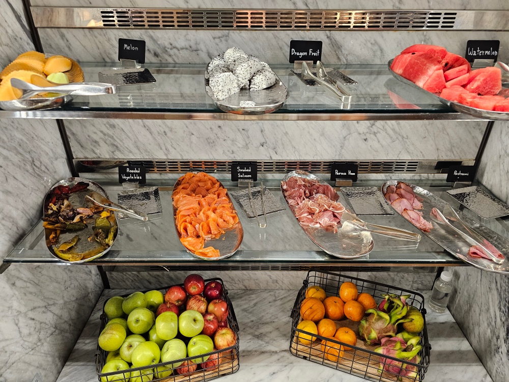 曼谷君悅酒店(Grand Hyatt Erawan Bangkok)評價,17樓「Grand Club Lounge 行政酒廊」分享,全天候免費供應早餐、茶點,晚上happy hour小酌怡情超happy 曼谷君悅酒店(Grand Hyatt Erawan Bangkok)評價,17樓「Grand Club Lounge 行政酒廊」分享,全天候免費供應早餐、茶點,晚上happy hour小酌怡情超happy