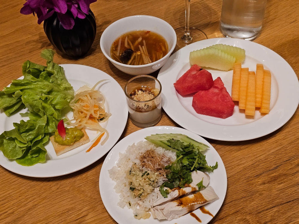 曼谷君悅酒店(Grand Hyatt Erawan Bangkok)評價,17樓「Grand Club Lounge 行政酒廊」分享,全天候免費供應早餐、茶點,晚上happy hour小酌怡情超happy 曼谷君悅酒店(Grand Hyatt Erawan Bangkok)評價,17樓「Grand Club Lounge 行政酒廊」分享,全天候免費供應早餐、茶點,晚上happy hour小酌怡情超happy